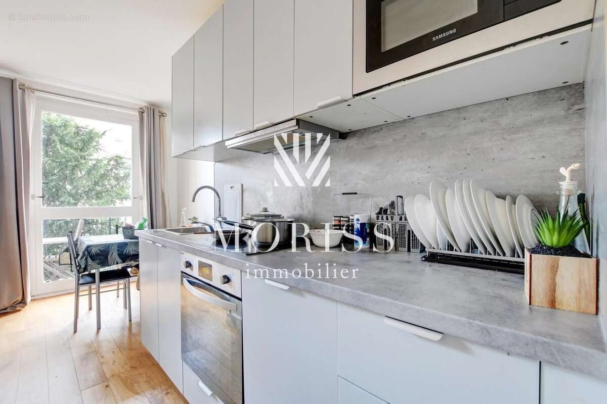 Appartement à PARIS-18E