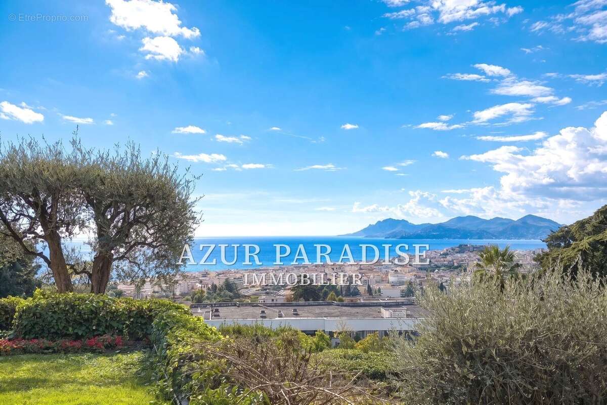 Appartement à CANNES