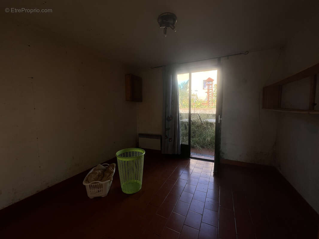 Maison 110 m² à Montbolo  - photo 13