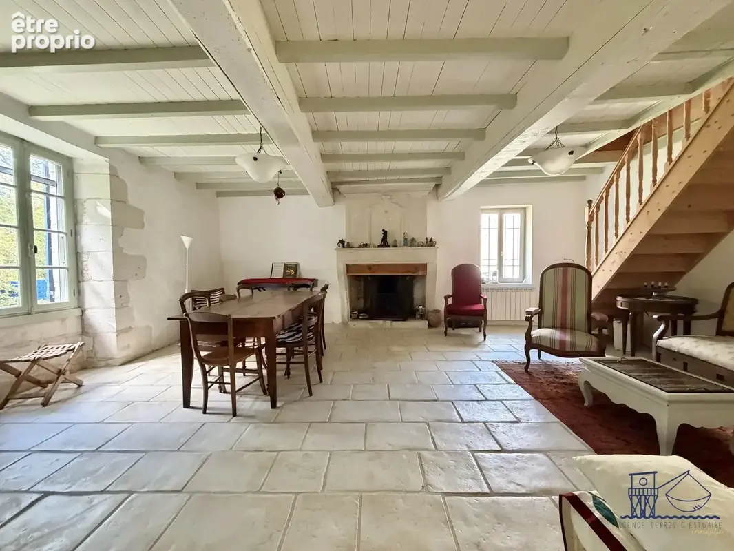 Maison 4 pièces 122 m² à vendre à Saint-Dizant-Du-Gua (17240) - photo 2
