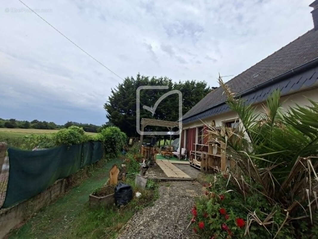 Maison à CONCORET