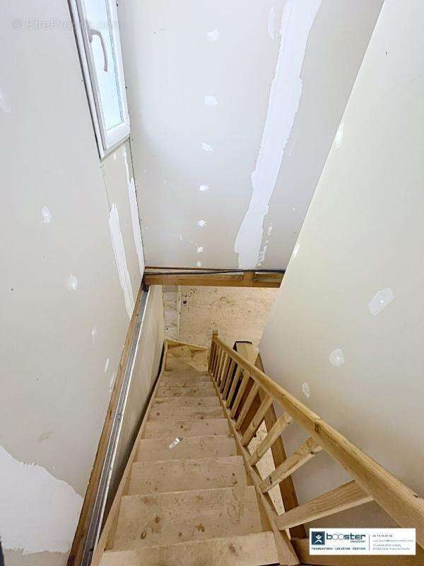 Maison à BONNAC-LA-COTE