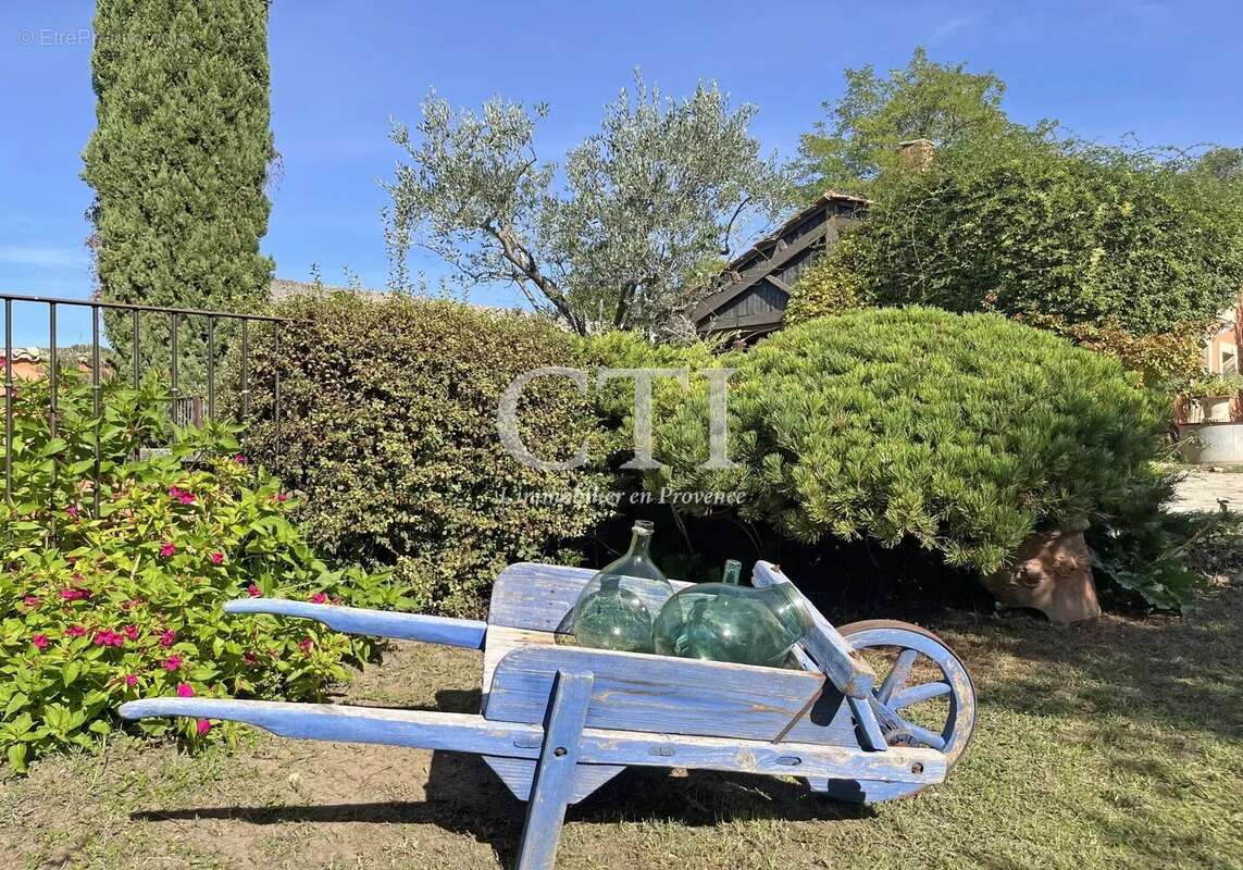 Maison à VAISON-LA-ROMAINE