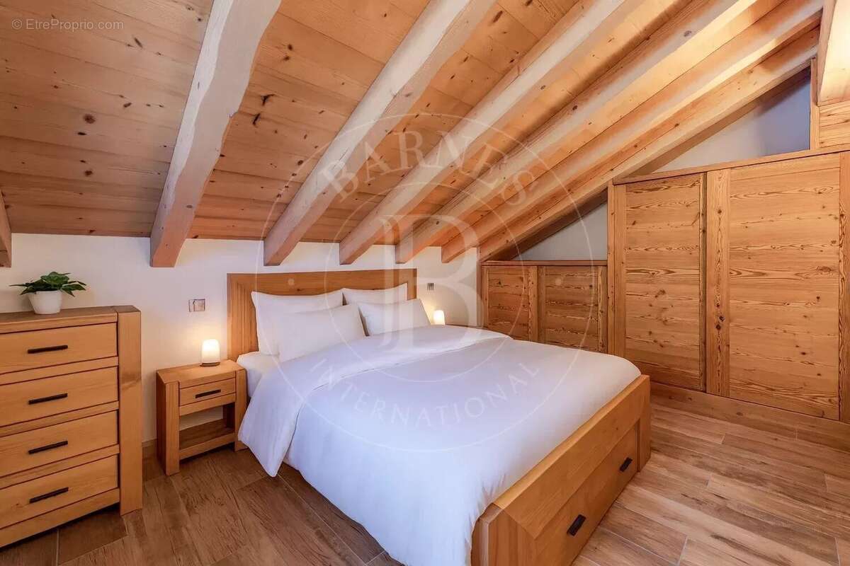 Appartement à LES ALLUES