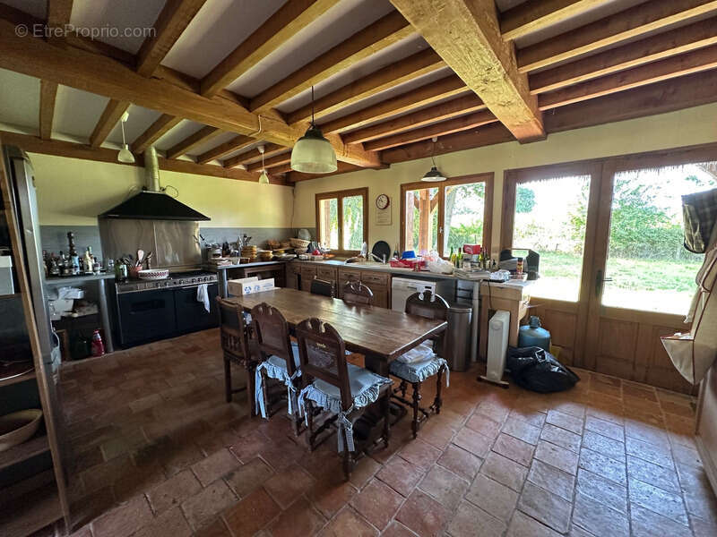 Maison à SAINT-GEORGES-DU-VIEVRE