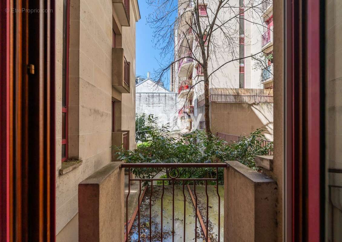 Appartement à PARIS-19E