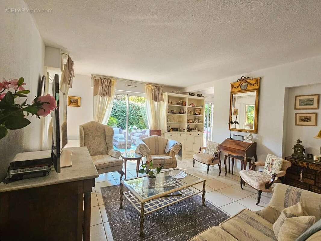 Maison à SAINT-RAPHAEL