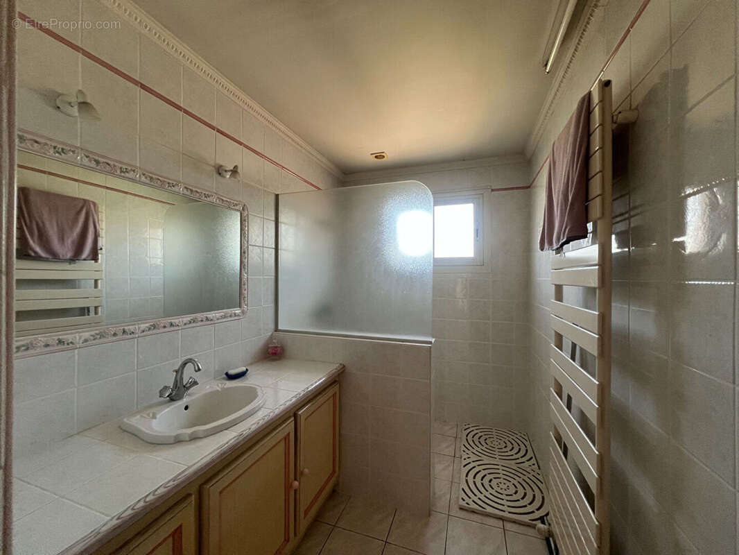 Maison Familiale Montfrin, terrain 940m2 - photo 6