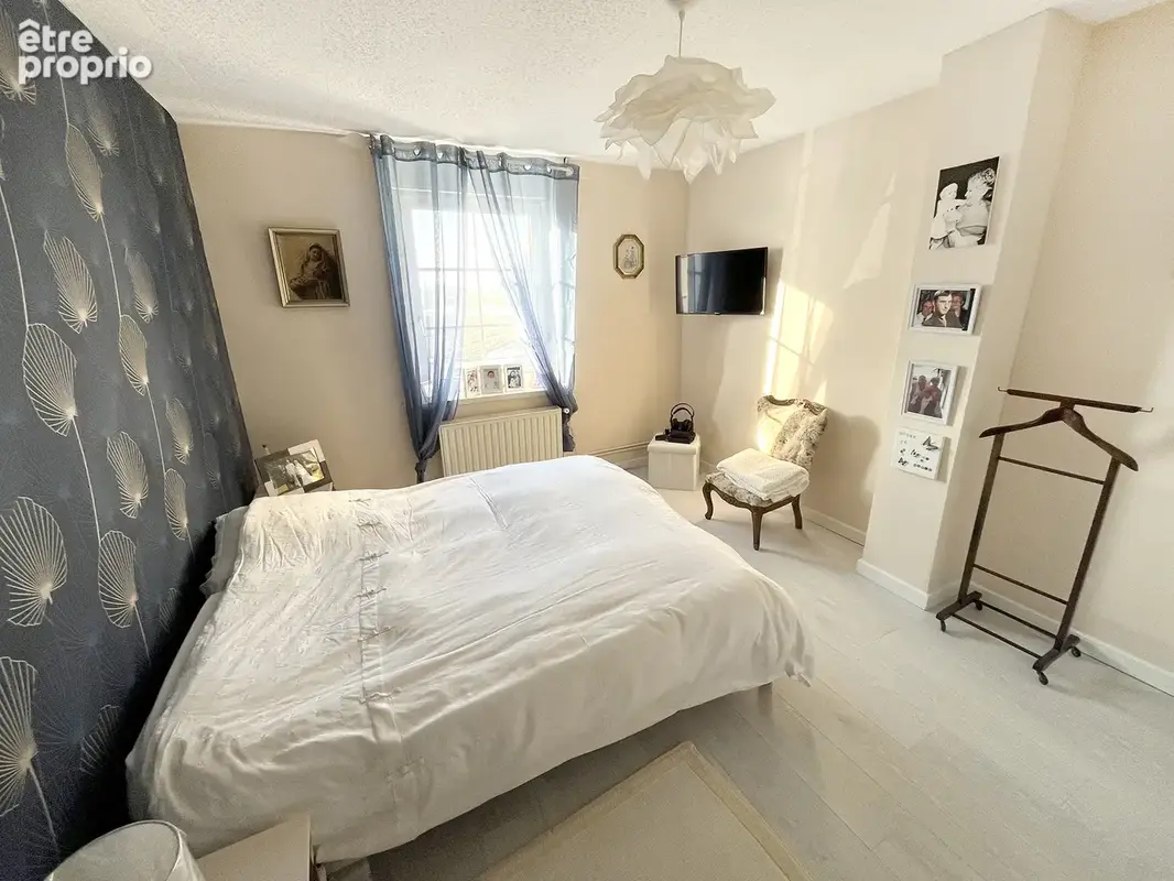 Ennevelin maison de 136 m2, 7 pièces dont un studio, cours & jardin. - photo 8