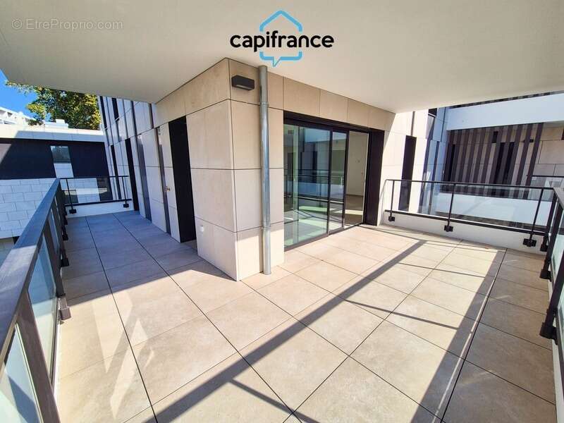 Appartement à MARSEILLE-8E