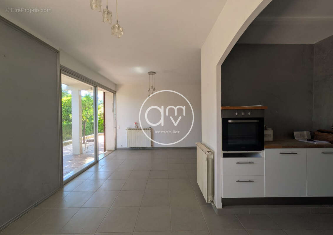 Appartement à HYERES