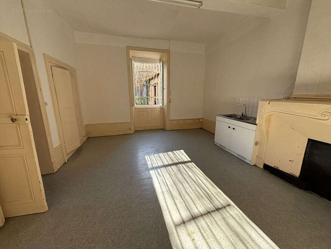 Appartement à VILLEMONTAIS