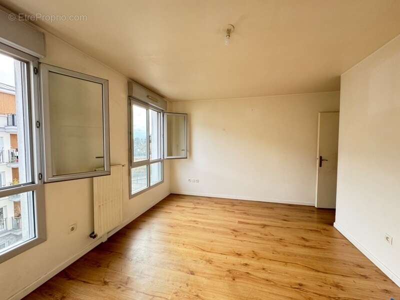 Appartement à ROSNY-SOUS-BOIS