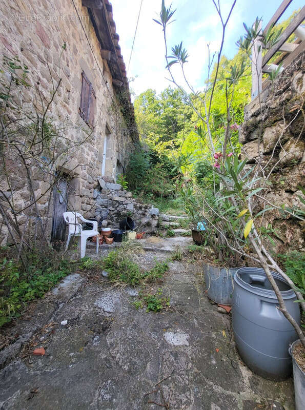 Maison à ISSAMOULENC