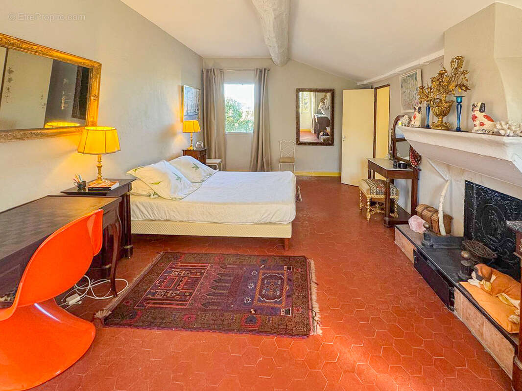 Maison à SAINT-PAUL-EN-FORET