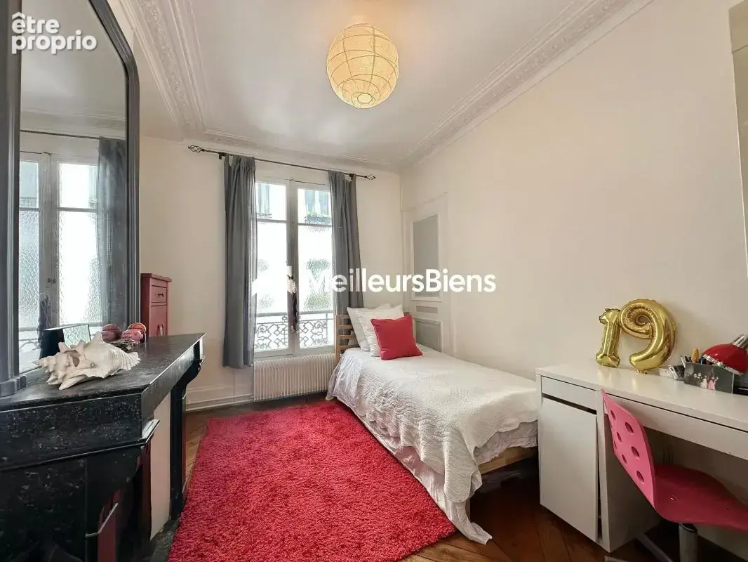 Appartement haussmannien 111 m² 5 pièces avec ascenseur Paris 9e - photo 9