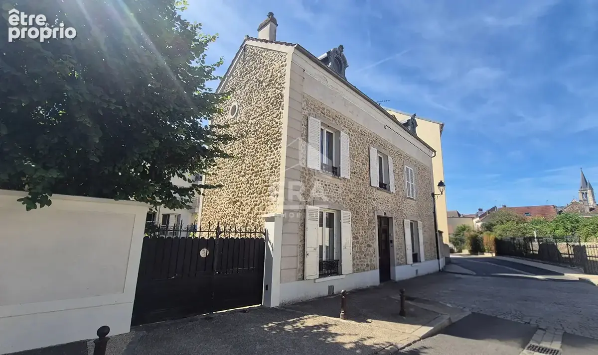 Maison à BRIE-COMTE-ROBERT