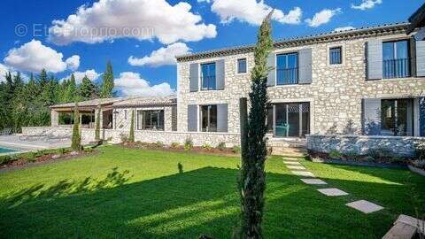 Maison à MAUSSANE-LES-ALPILLES