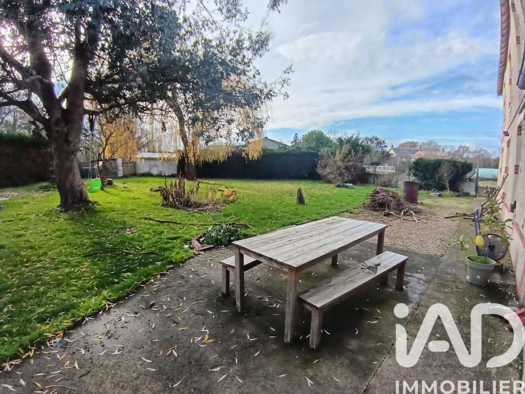 Photo 3 - Maison à ARGENTON-CHATEAU