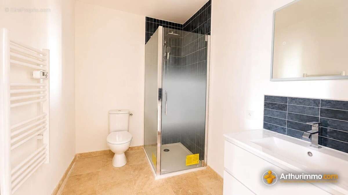Appartement à POURRIERES