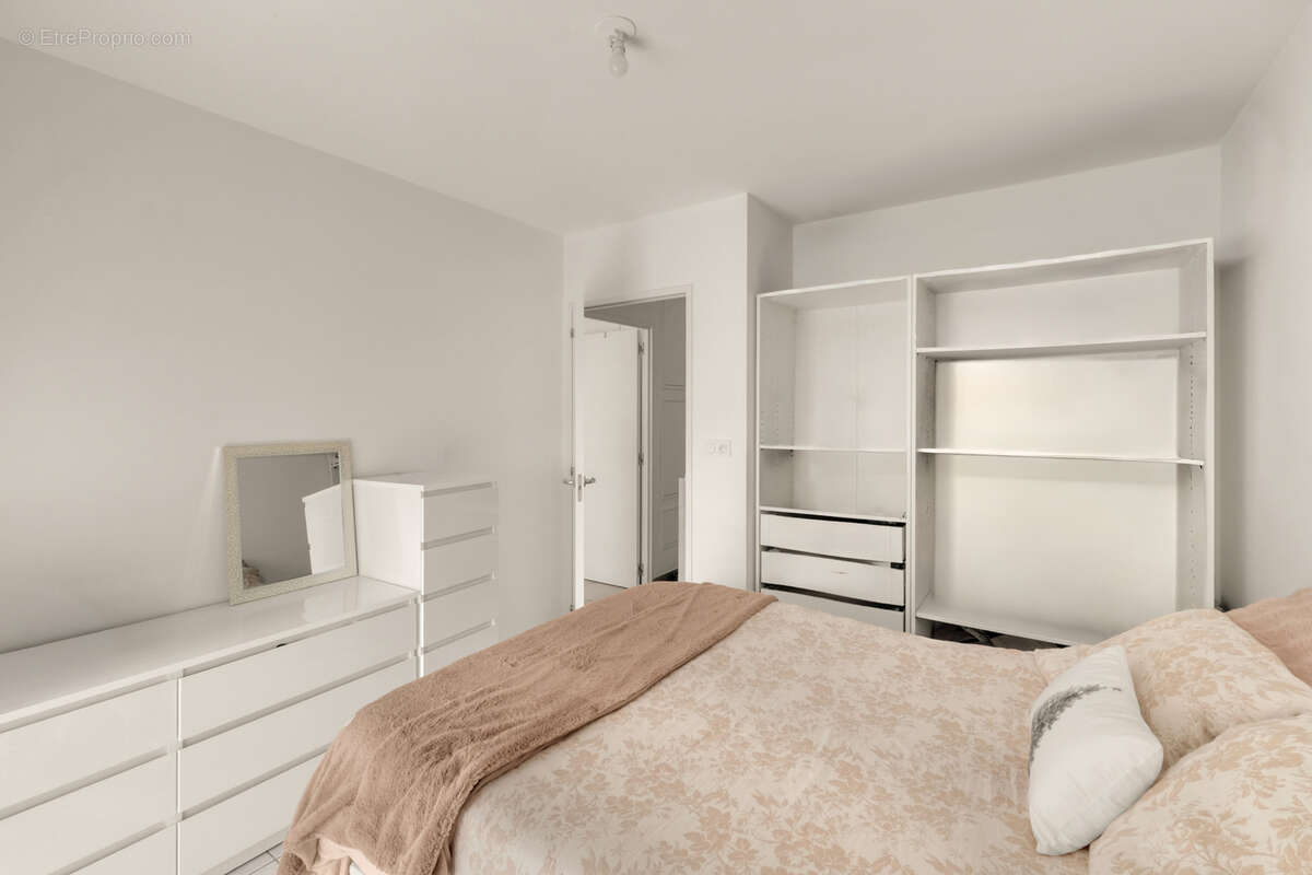 Appartement à BEAUZELLE