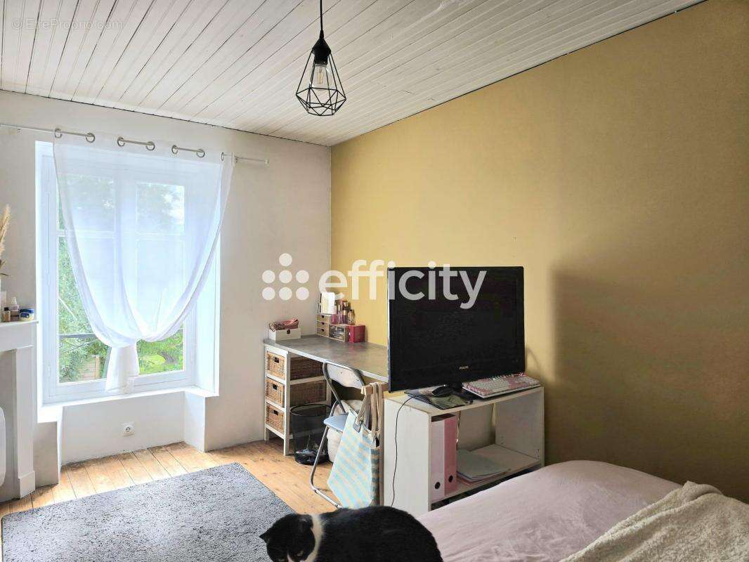 Maison à SAINT-HILAIRE-LA-PALUD