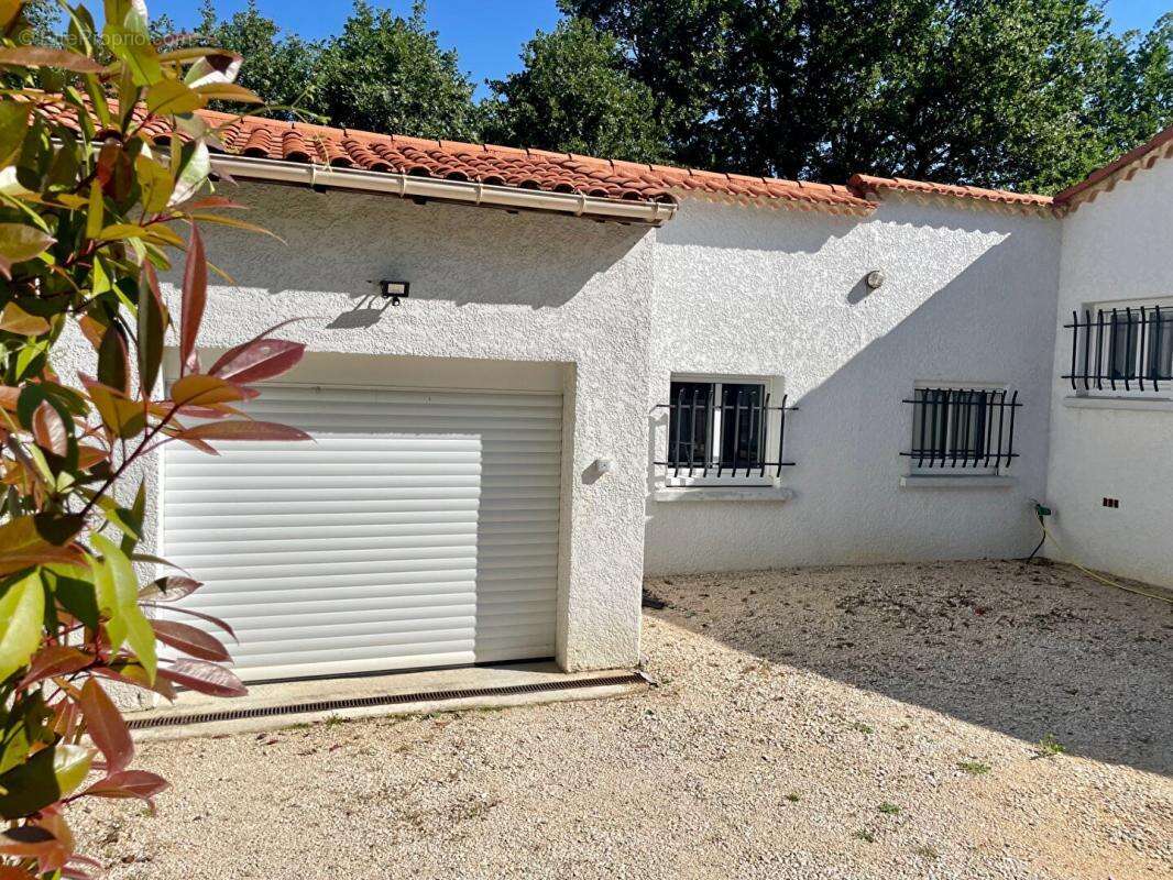 Maison à VEZENOBRES