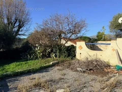 Terrain à VENCE