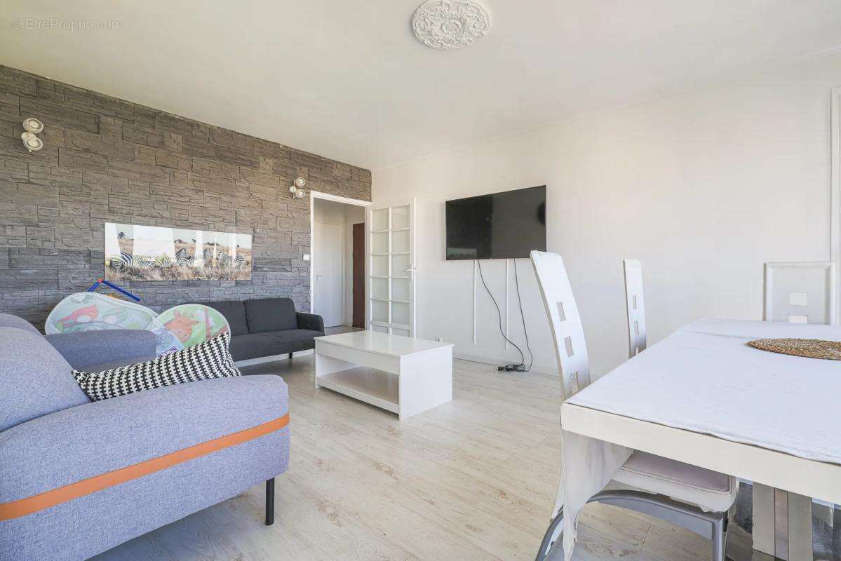 Appartement à RIS-ORANGIS