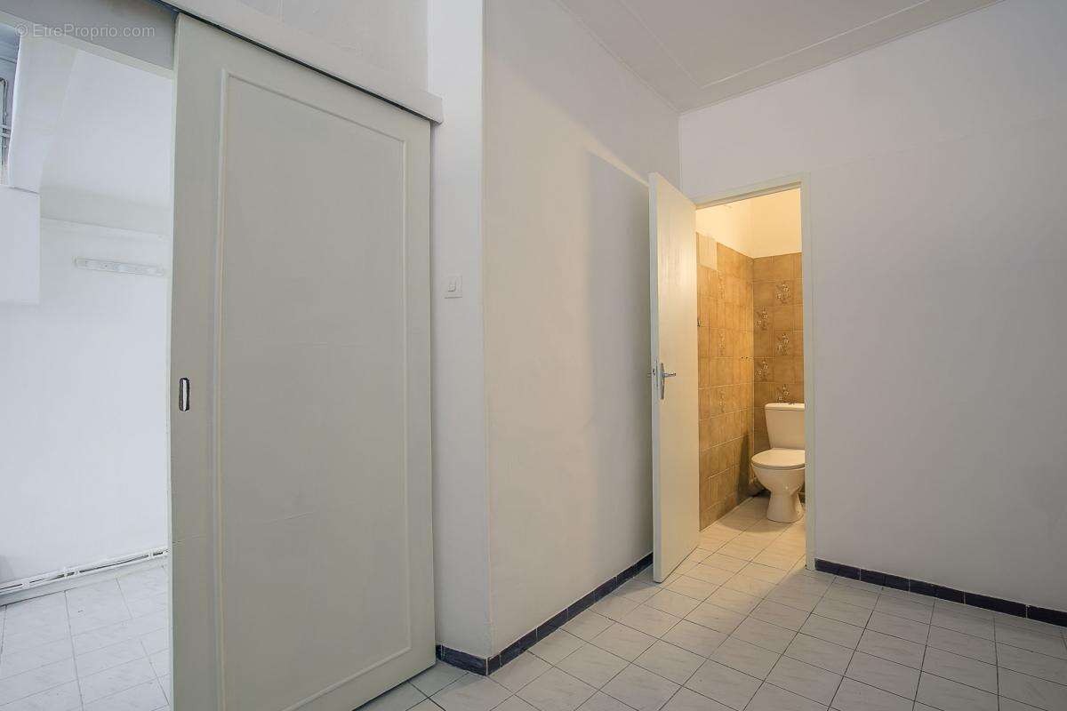 Appartement à MARSEILLE-2E