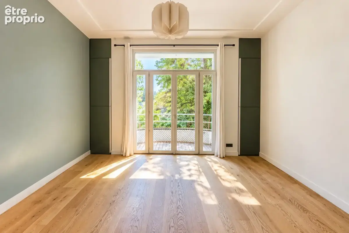 Exceptionnel appartement de 218 m2   3 chambres   bureau   stationnement - photo 9
