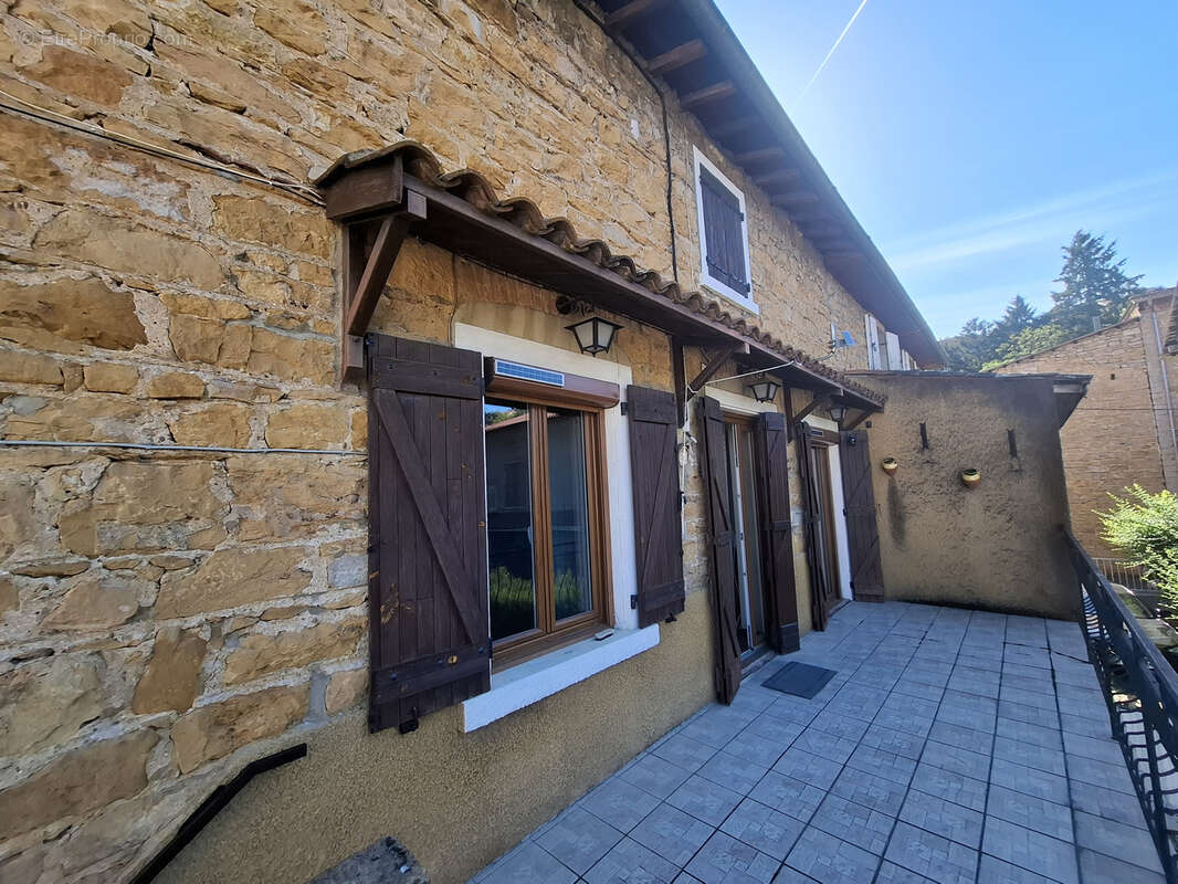 Civieux d'azergues centre - maison avec jardin - belle opportunite à saisir - photo 12