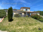 Maison à SAINT-ETIENNE-DE-BOULOGNE