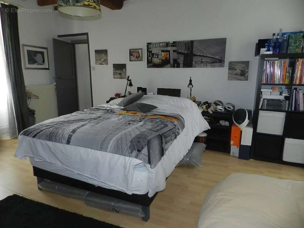 Maison à SAINT-PIERRE-SUR-DIVES