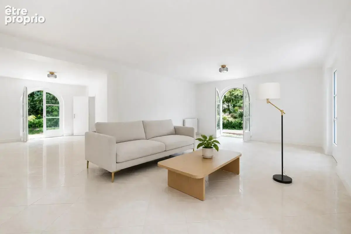 Maison de 10 pièces de 248 m² à Pontoise - photo 3