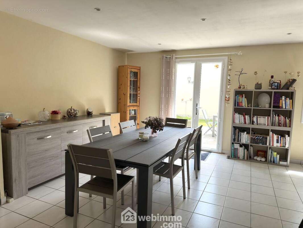 Maison 98 m² à Andard  - photo 4