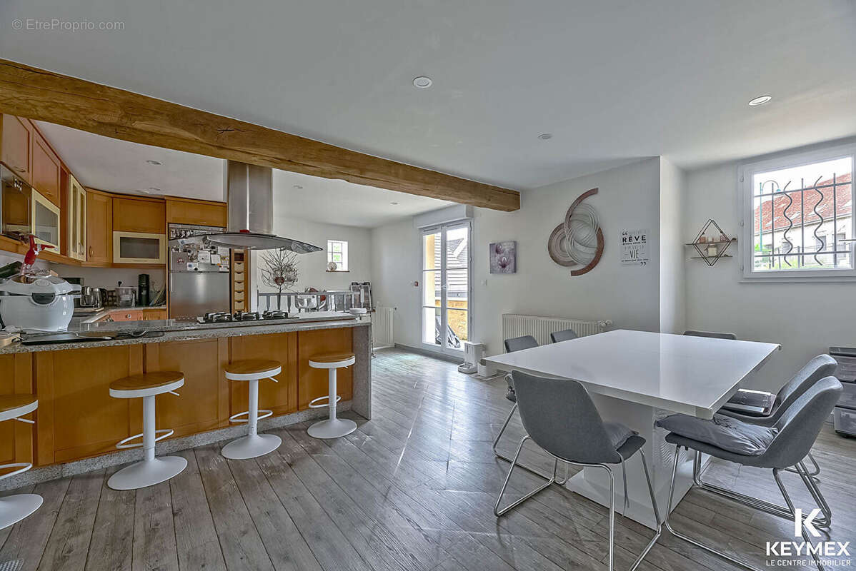 Maison à AMBLAINVILLE