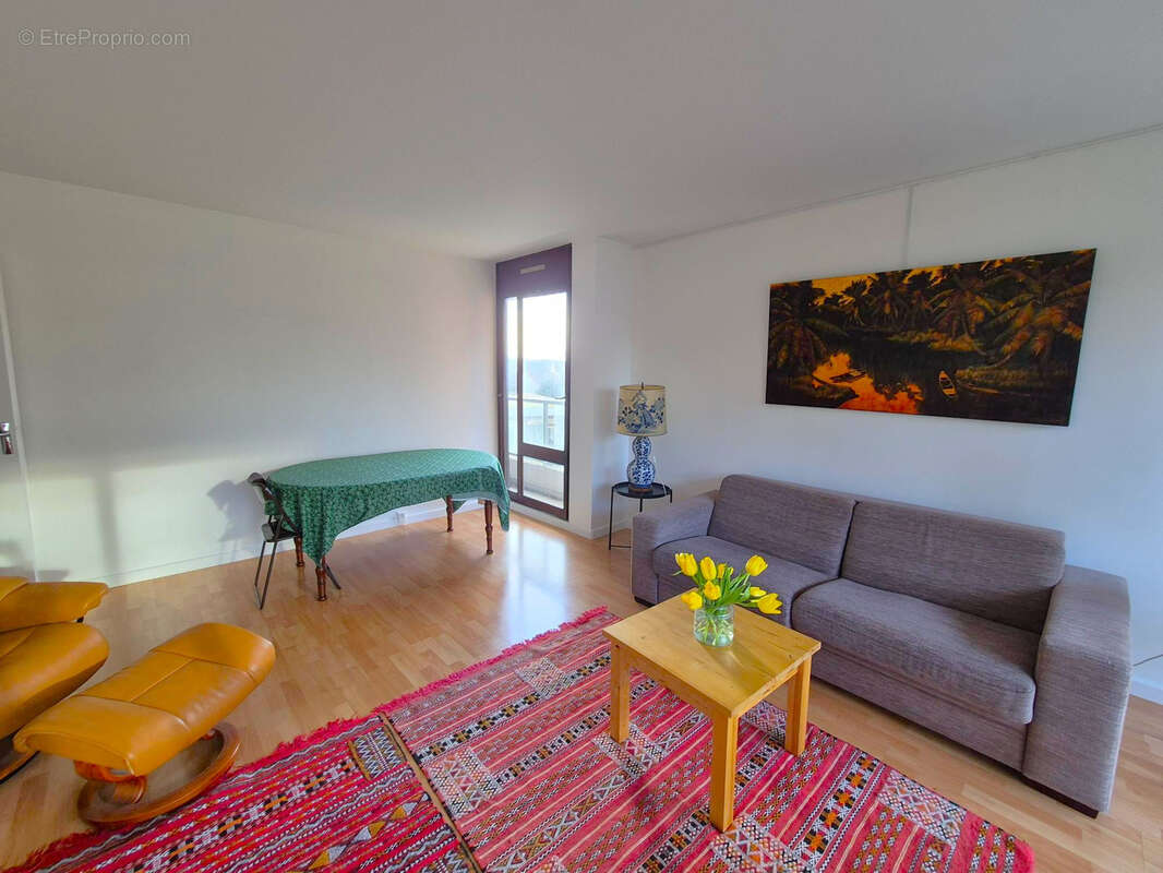 Appartement à JOUY-EN-JOSAS