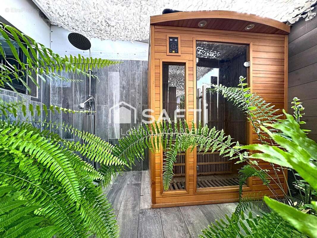 Photo 5 - Appartement à SAINT-DENIS