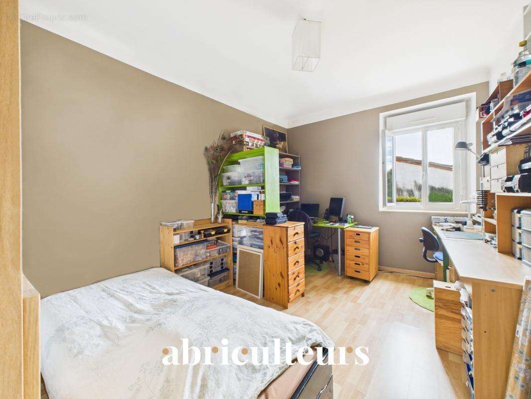 Grand appartement-maison de 90 m2 en vente dans le centre bourg Pont st Martin (44860) - photo 8