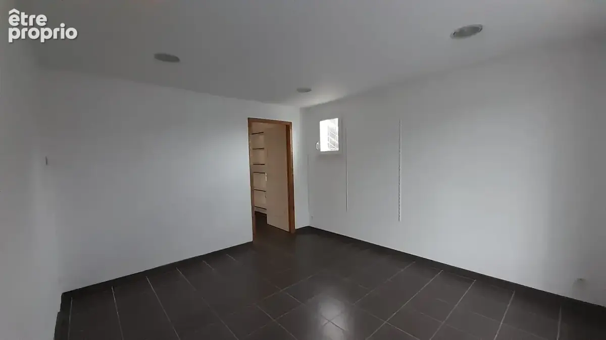 EXCLUSIVITE-AMPHION - Local commercial de 37 m2 - photo 6