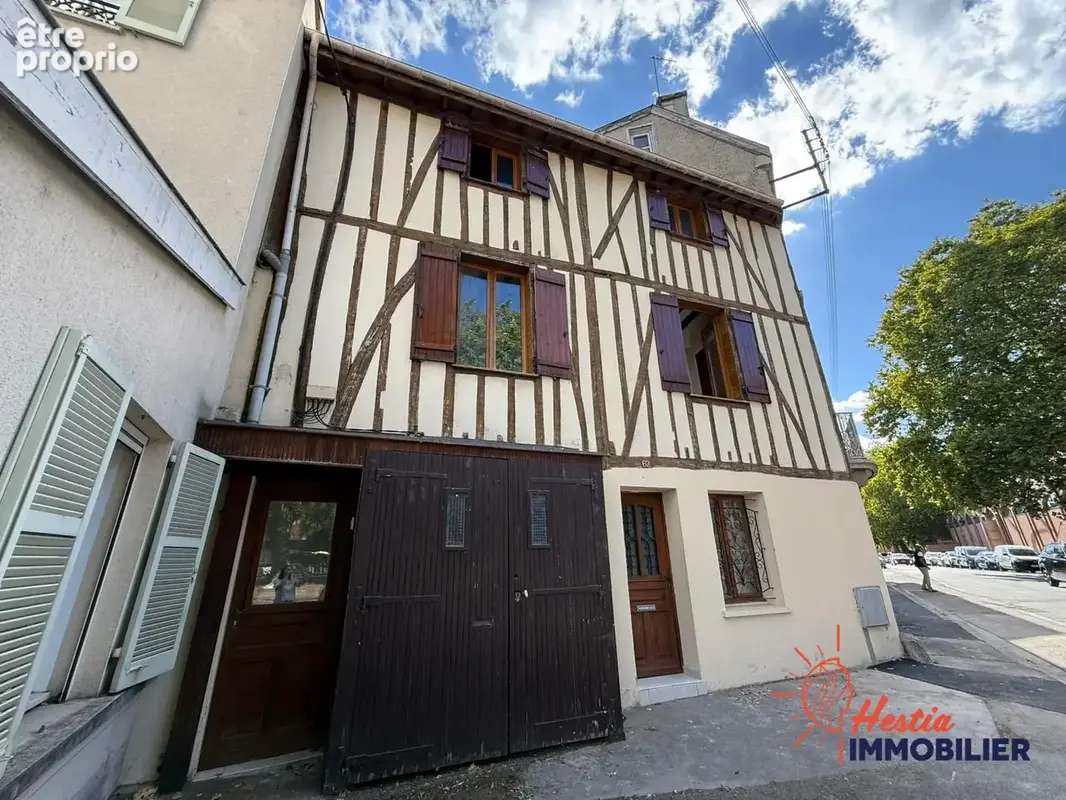 Maison 7 pièces 137 m² à vendre à Chalons-En-Champagne (51000) - photo 2
