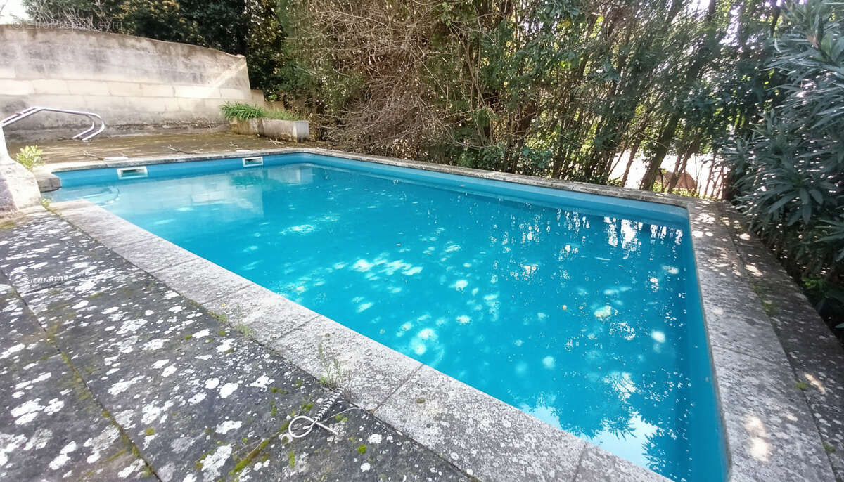 Maison à VILLENEUVE-LES-AVIGNON