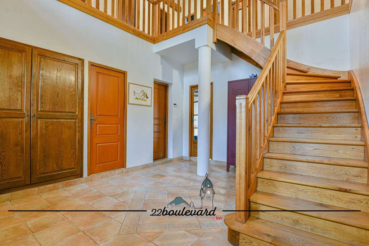 Maison à CONDAT-SUR-VIENNE