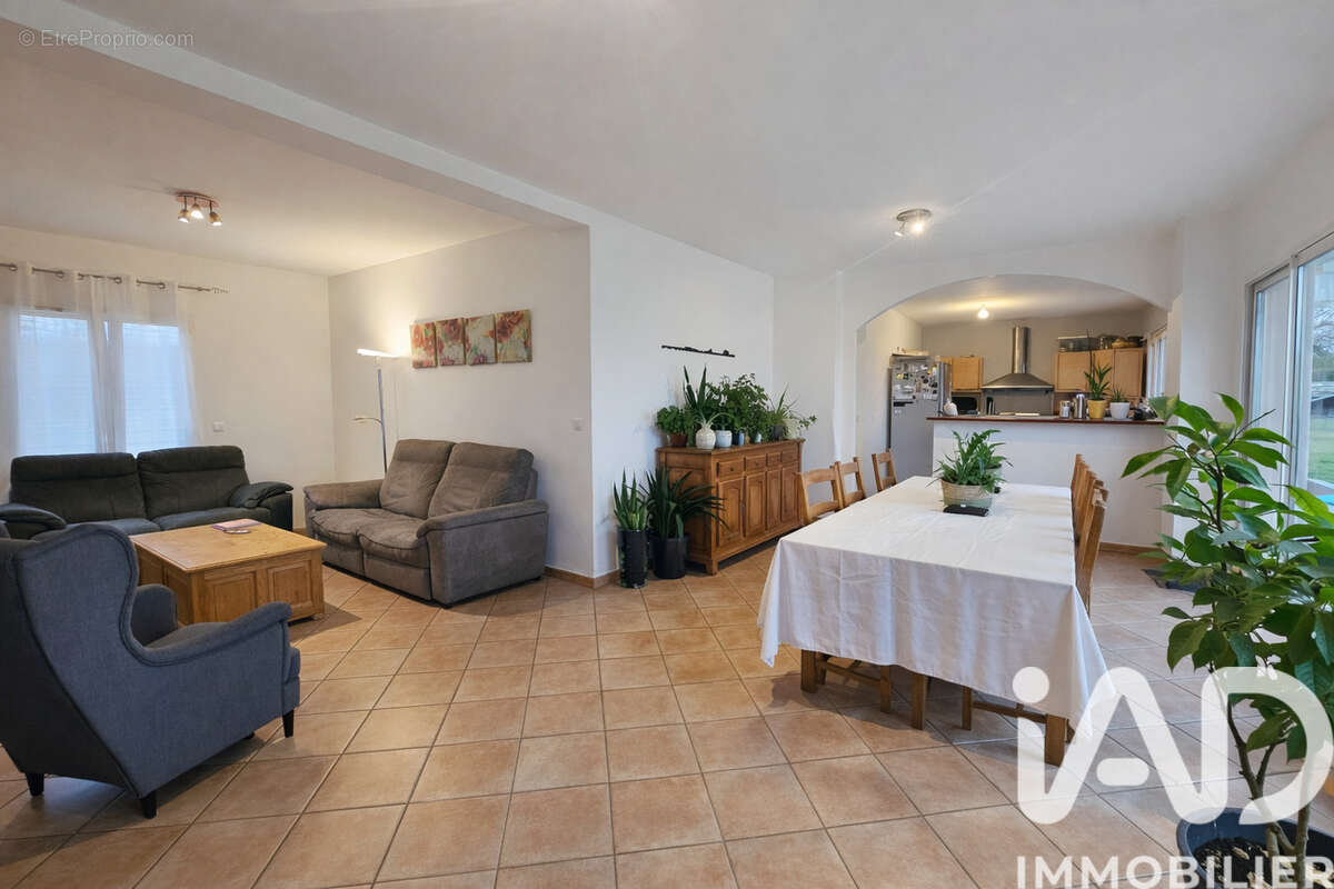 Photo 3 - Maison à CASTELSARRASIN