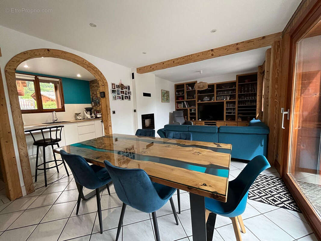 Maison - 7 pièces - Bourg-Saint-Maurice - Exclusivité - photo 4
