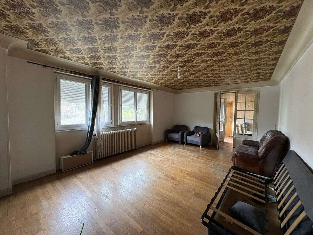 Maison à COUBJOURS