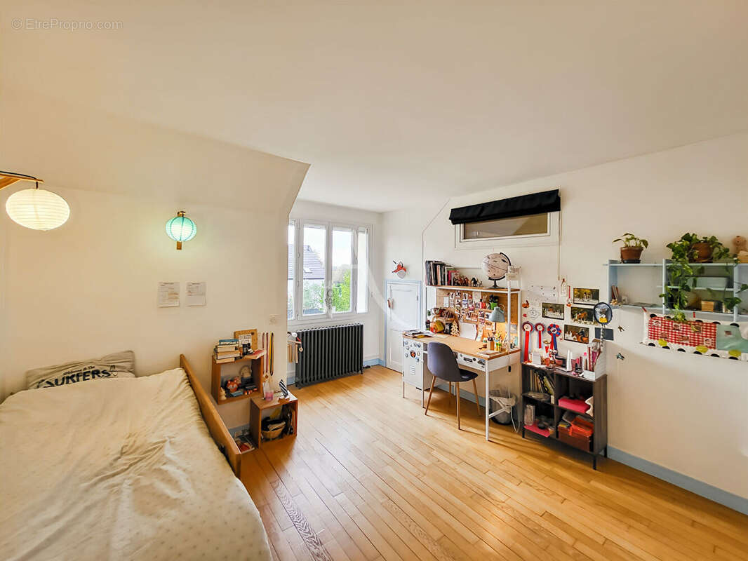 Maison à BRIE-COMTE-ROBERT