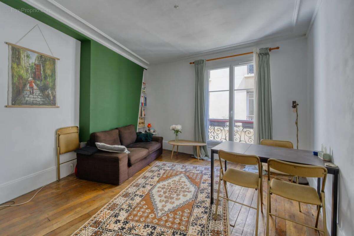 Maison à PARIS-18E