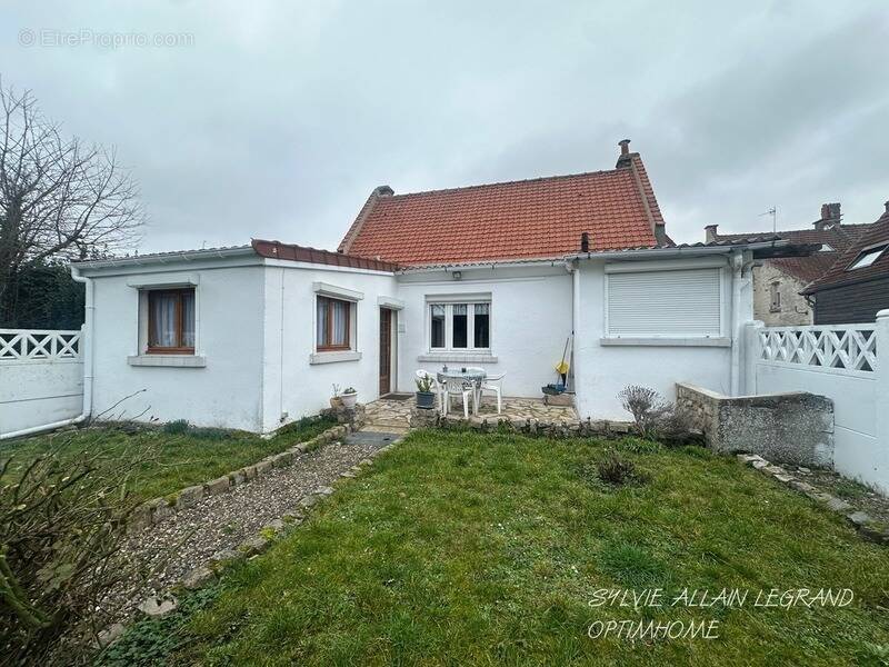 Maison à BIACHE-SAINT-VAAST